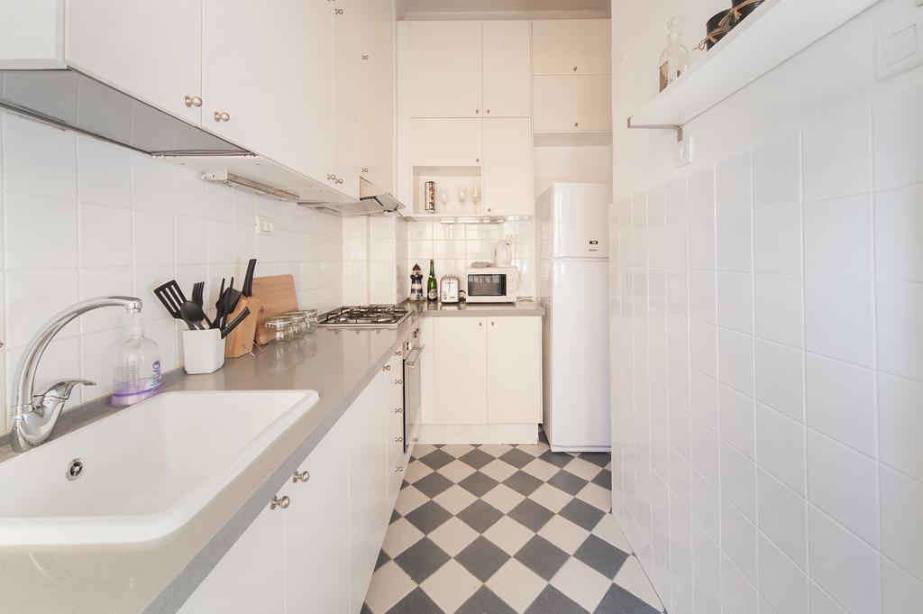 Charming 2Bd Apt W/ Balcony By Sea N' Rent Tel Aviv Phòng bức ảnh